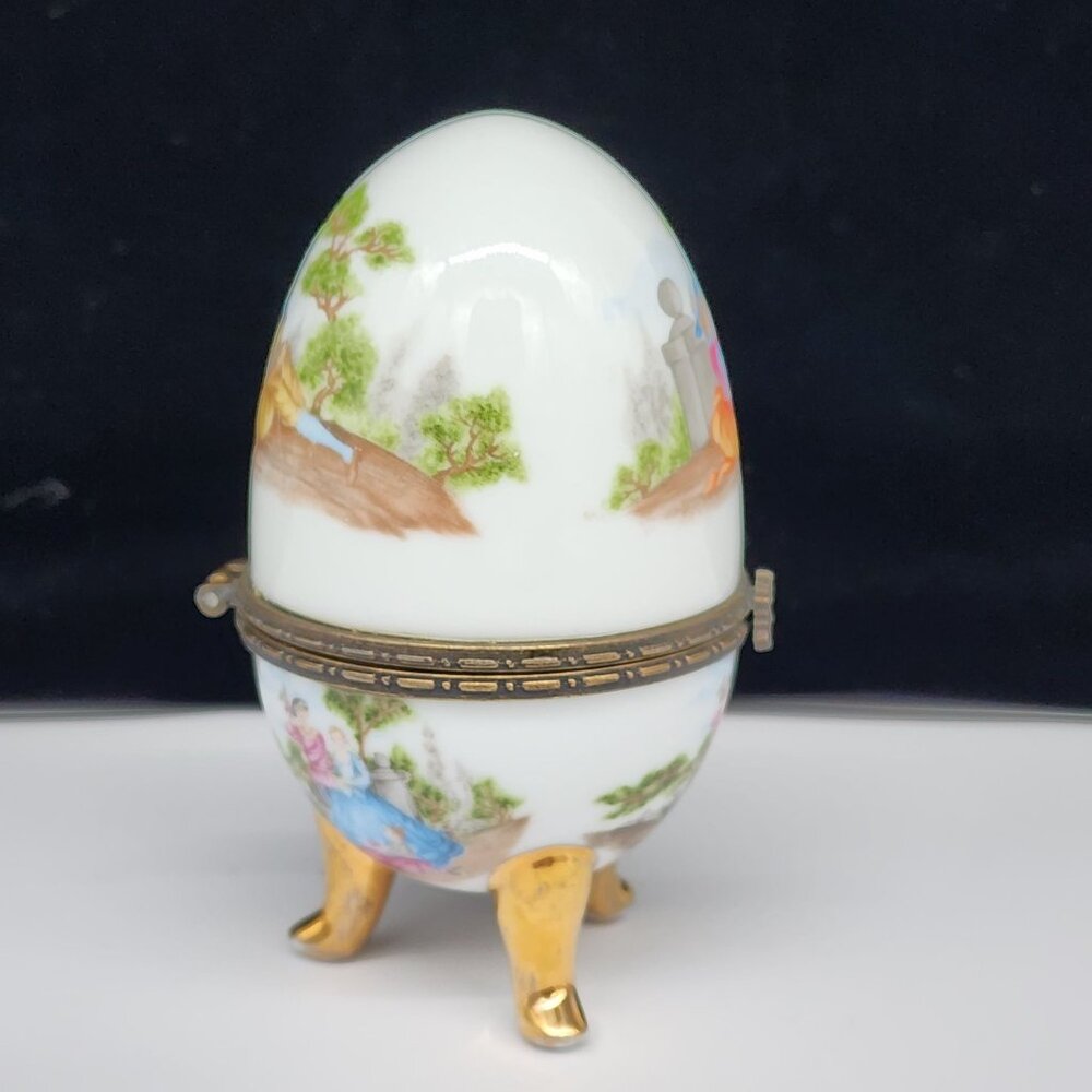Porcelain Footed Egg Trinket Presentation Box Courting Scene VTG 4" J. Furmani - Picture 6 of 10